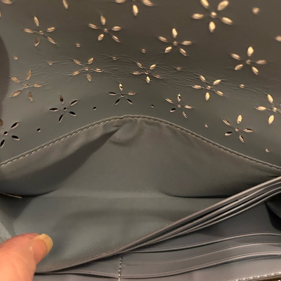 Coach New York - Picture 8 of 10